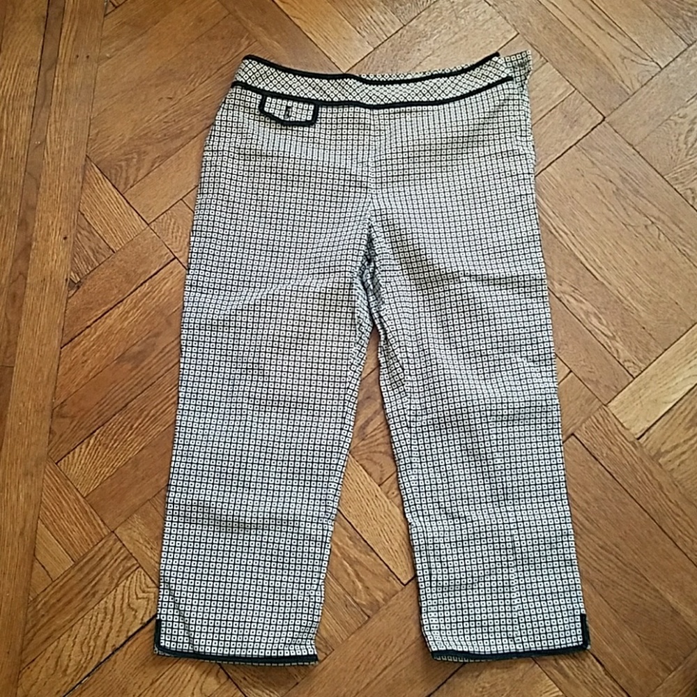SOLD Talbots Pattern Capri Pants